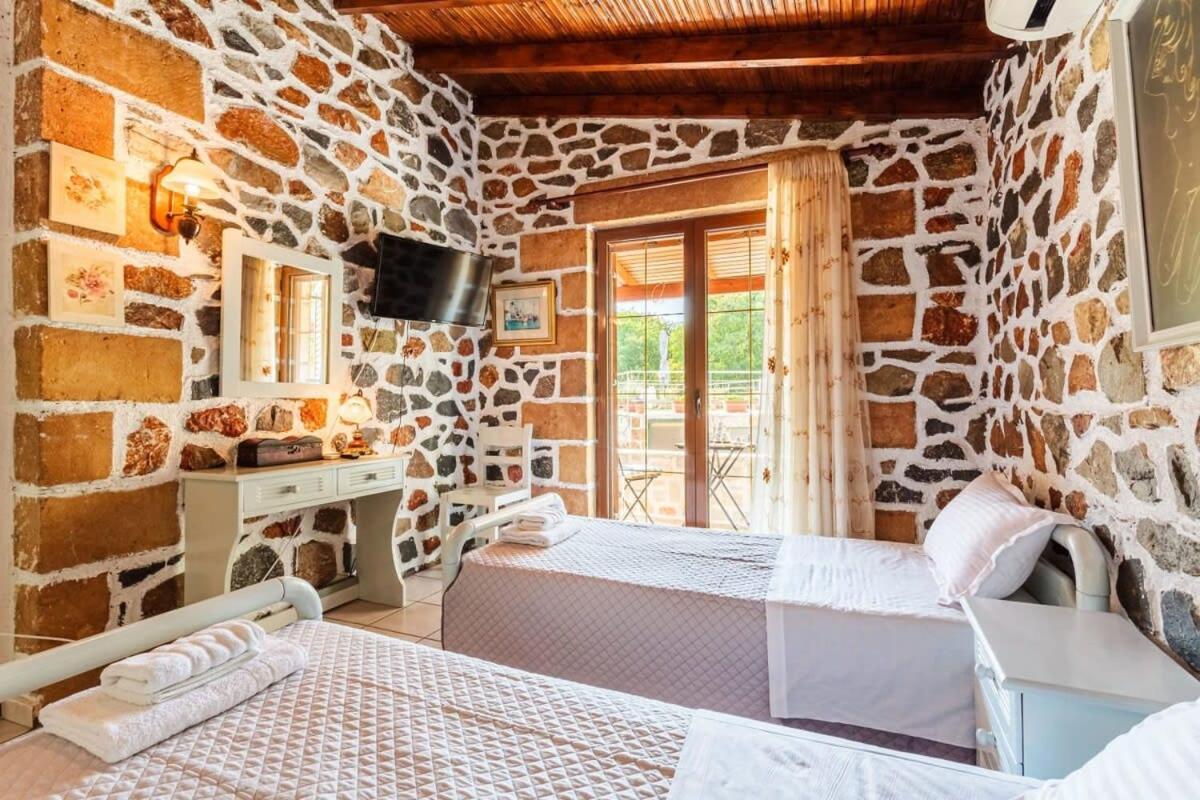 Mani'S Garden Paradise - Elia Secluded Retreat Stoúpa Eksteriør billede
